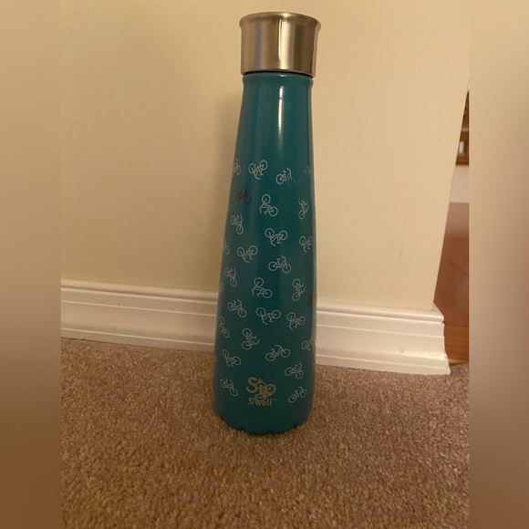 S’well Water Bottle - Picture 1 of 1
